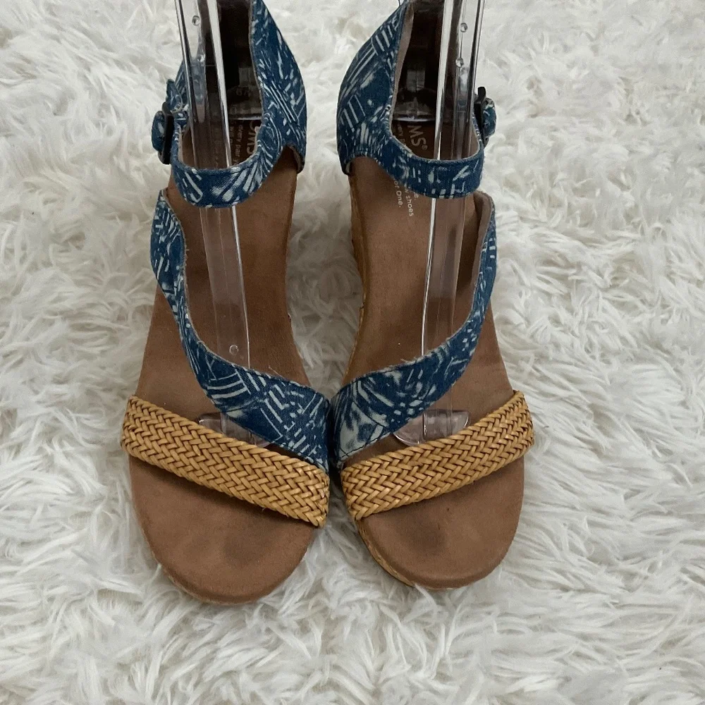 Toms Printed Platform Wedge Sandals - Blue/Tan -‎ Size 9